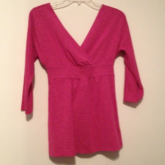 Sweaters - SOLD BOGO💎 Hot pink sparkly sweater