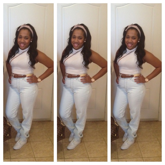 High waisted jeans
