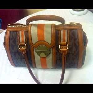 *Reserved* Michael Kors handbag, authentic.