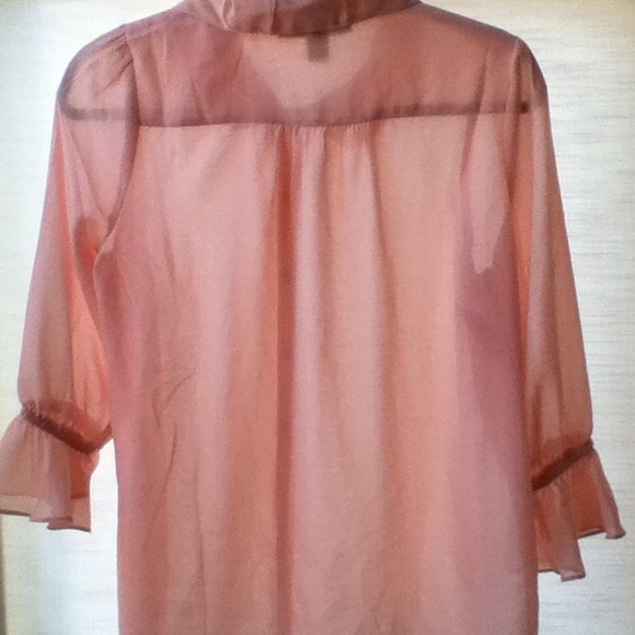 Pink shirt from Forever 21 - Picture 4 of 4