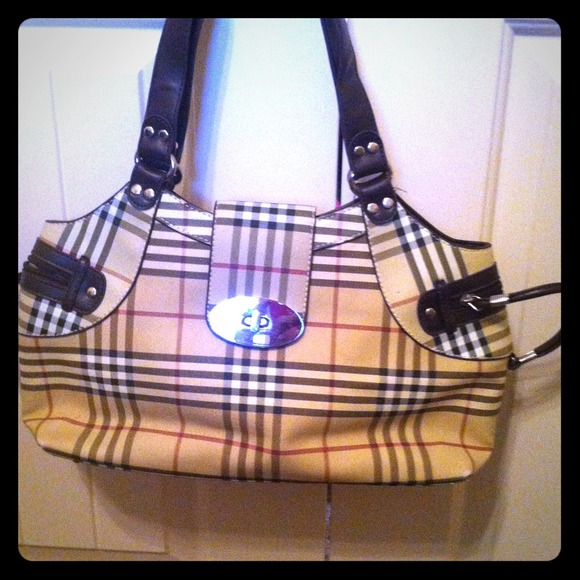 Purse bundle.