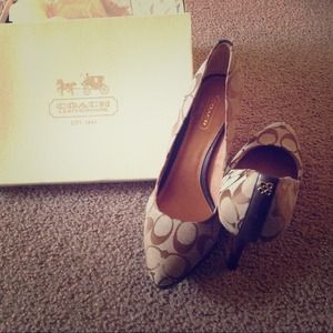 Reserved @virginiavann