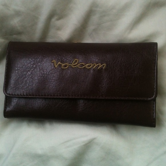 Volcom wallet