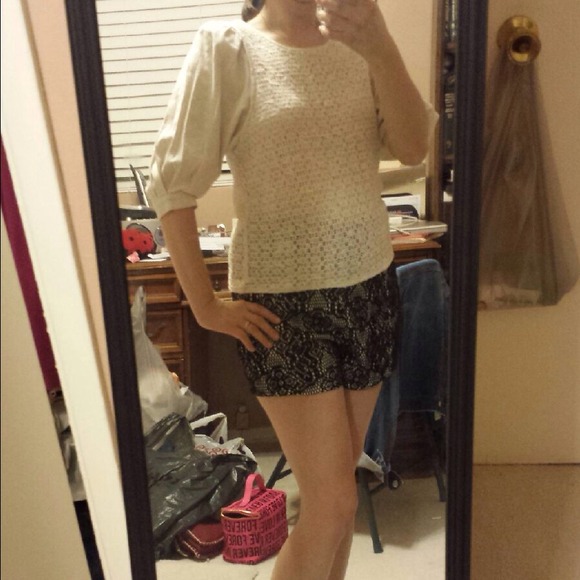 BUNDLED Vintage ivory bubble sleeve blouse - Picture 3 of 4