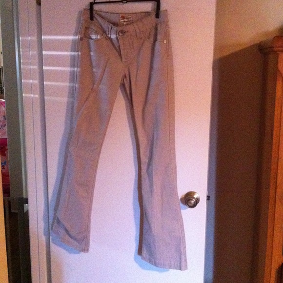 Khaki jeans