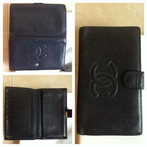 Authentic chanel black caviar wallet