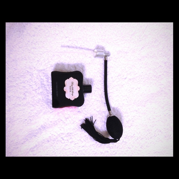 New Victoria Secret Sexy little things perfume