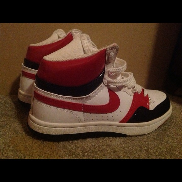 !Price reduction! Brand new never worn high tops