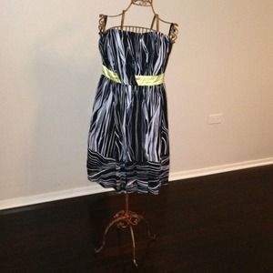 Black and white strapless dress