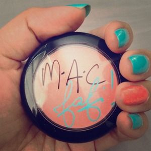 MAC Fafi Blush in Sassed-Up