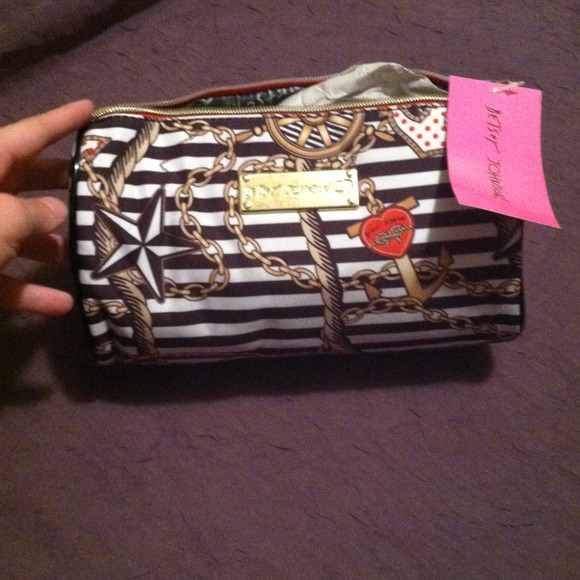 BETSEY JOHNSON MAKEUP CASE!