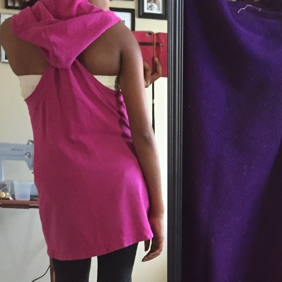 Miley Cyrus Cardigan - Picture 2 of 3