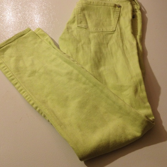 Bullhead bright yellow skinny jeans