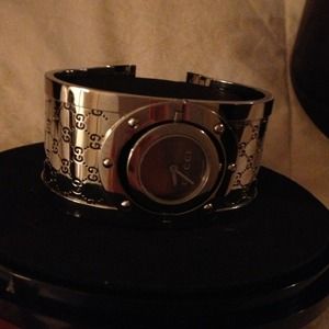 Authentic Gucci Cuff Twirl Watch-Wide Band. Amber