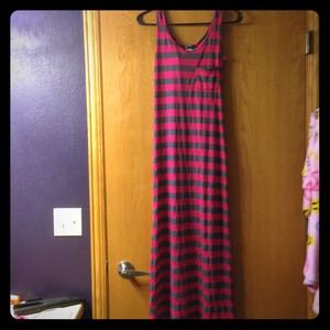 SOLD NWT XS pink and grey maxi dress