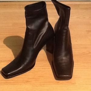 Black St John Bay heels