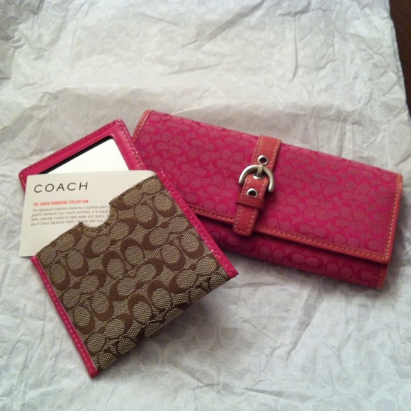❌SOLD❌ Authentic Coach Set