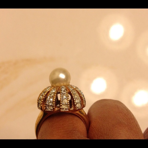 Ring - Picture 2 of 2