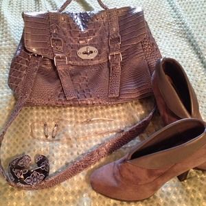 RESERVED FOR TRADE with @turtlefashions