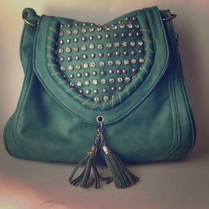 Reserved only tonight! Top and purse bundle!