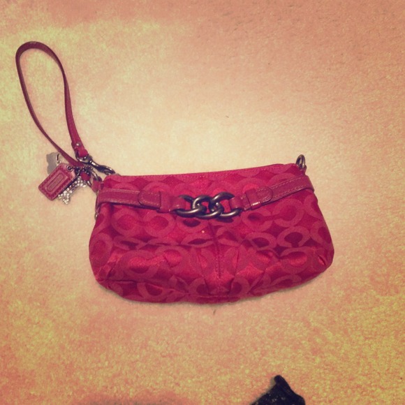 Beautiful, like new, Coach hand purse