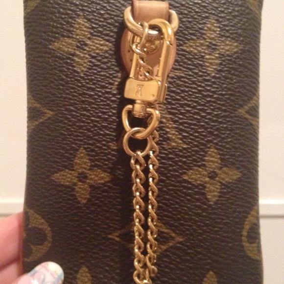 More Pics of LV Monogram Cellphone Case MM