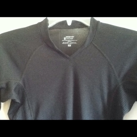 🚫SOLD🚫 Sheer Patagonia sports top! - Picture 3 of 4