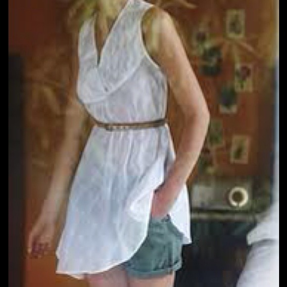 SOLD anthropologie white drape top with pockets!