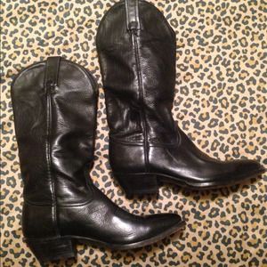 Women Tony Lama Cowboy Boots