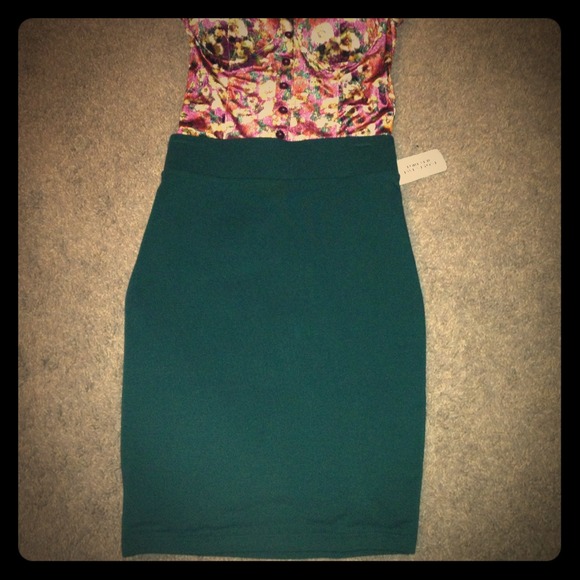 Forever 21 Pencil skirt