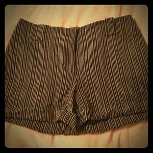 Black house white market shorts