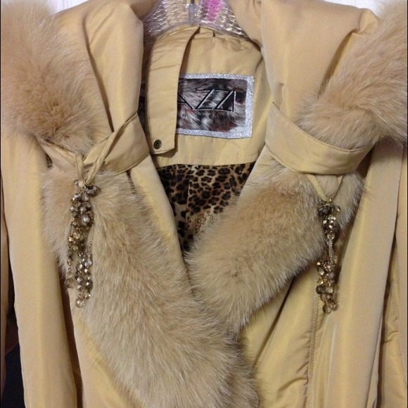 Fur jacket - Picture 4 of 4