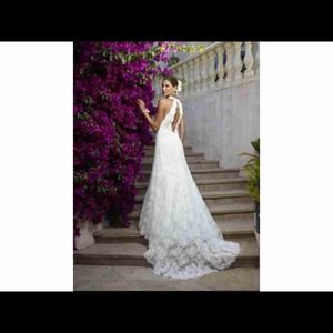 Casablanca 1979 wedding gown - veil included!