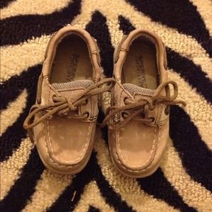 Kids Sperry boat shoe