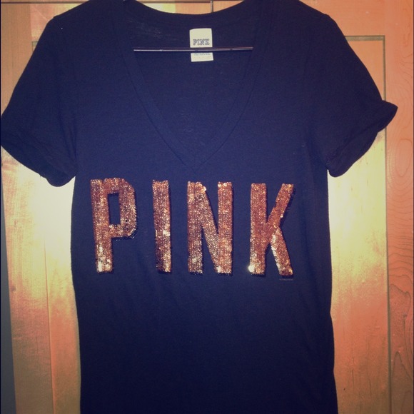 ❌❌✋✋SOLD❌❌✋✋Victoria's Secret sequined top