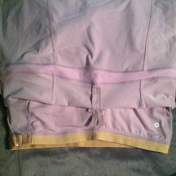 LULULEMON Zip-Front Workout tank - Picture 4 of 4