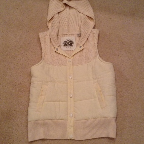 Girls Cream Hoodie Vest