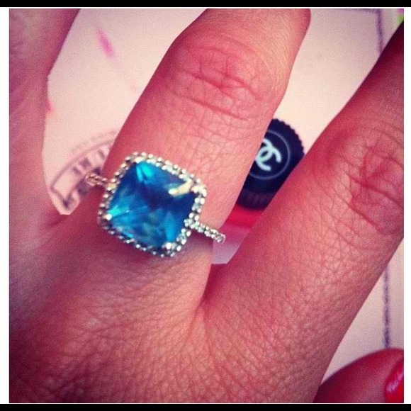 Blue topaz ring