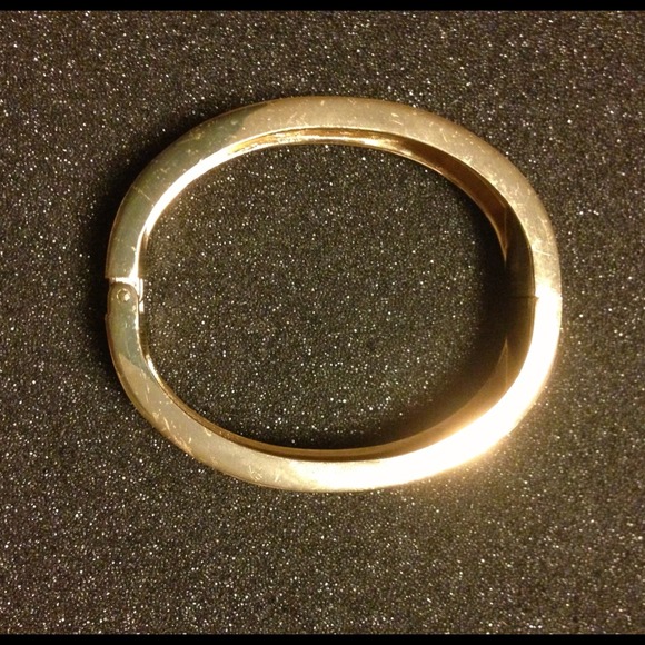 Enamel bangle bracelet - Picture 3 of 4