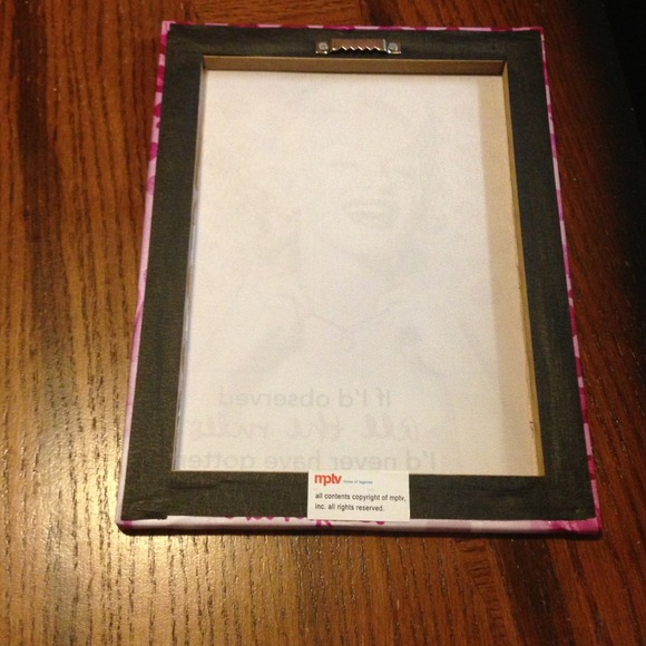 Sold in bundle - Picture 2 of 4