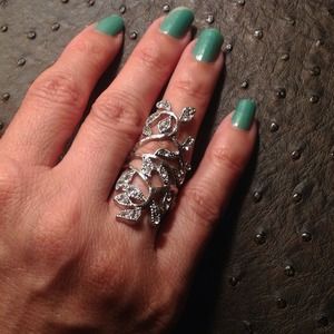 ❌Sold ❌Leaf ring❌