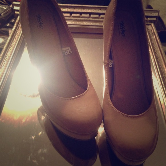Nude Mossimo Heels