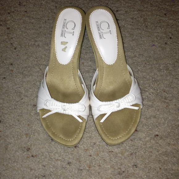 Sandals - Picture 1 of 4