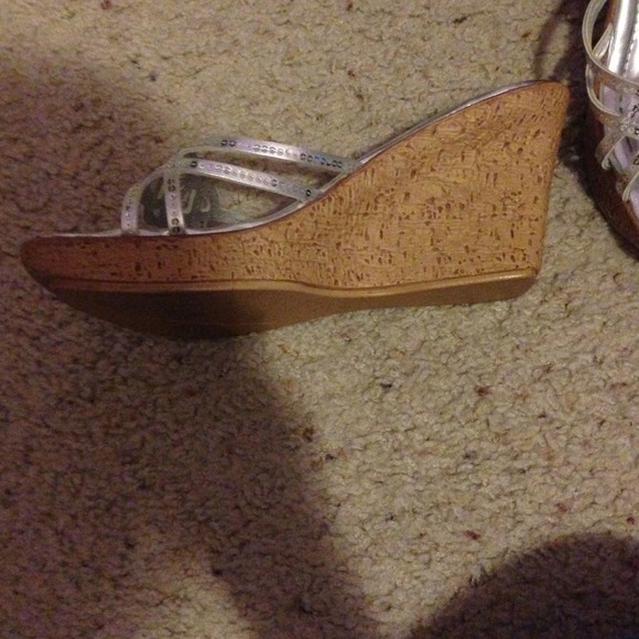 Sandals - Picture 3 of 3