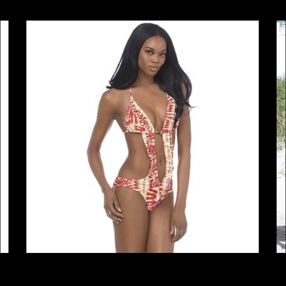 Kardashian Kollection Monokini
