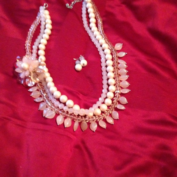 Necklace set