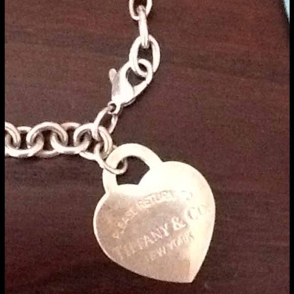 SOLD Return to Tiffany™  Heart tag charm bracelet