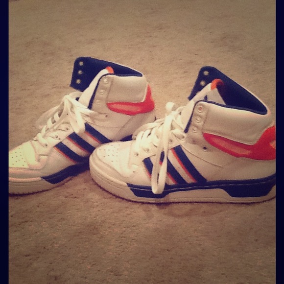 Hardly worn Adidas high tops