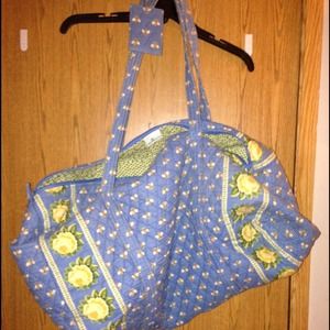 Vera Bradley Large Duffle Bees Rare.