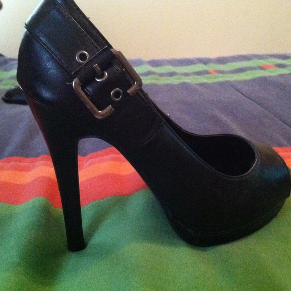 Black open toe High heels!!!